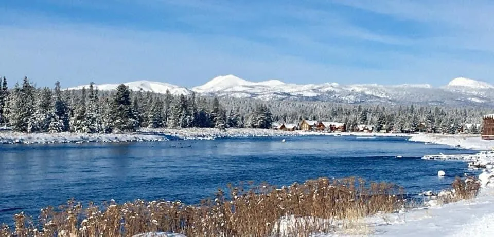 Driving from Island Park to Yellowstone: Distance, Time & Tips