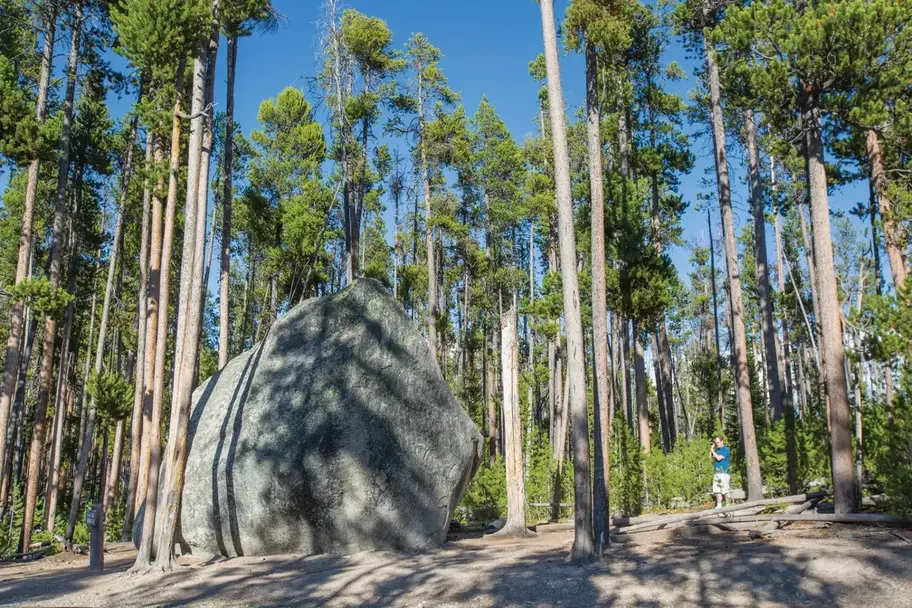 The Glacial Boulder near Inspiration Point — a 500-ton erratic dropped by Pleistocene glaciers